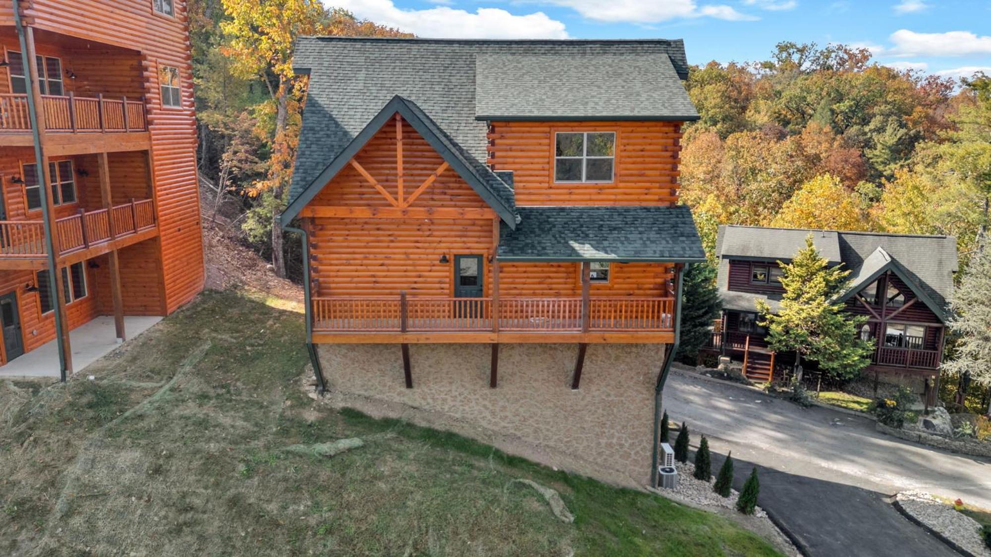 New Luxury Cabin With Indoor Pool, Hot Tub, & Theater Villa Pigeon Forge Eksteriør billede