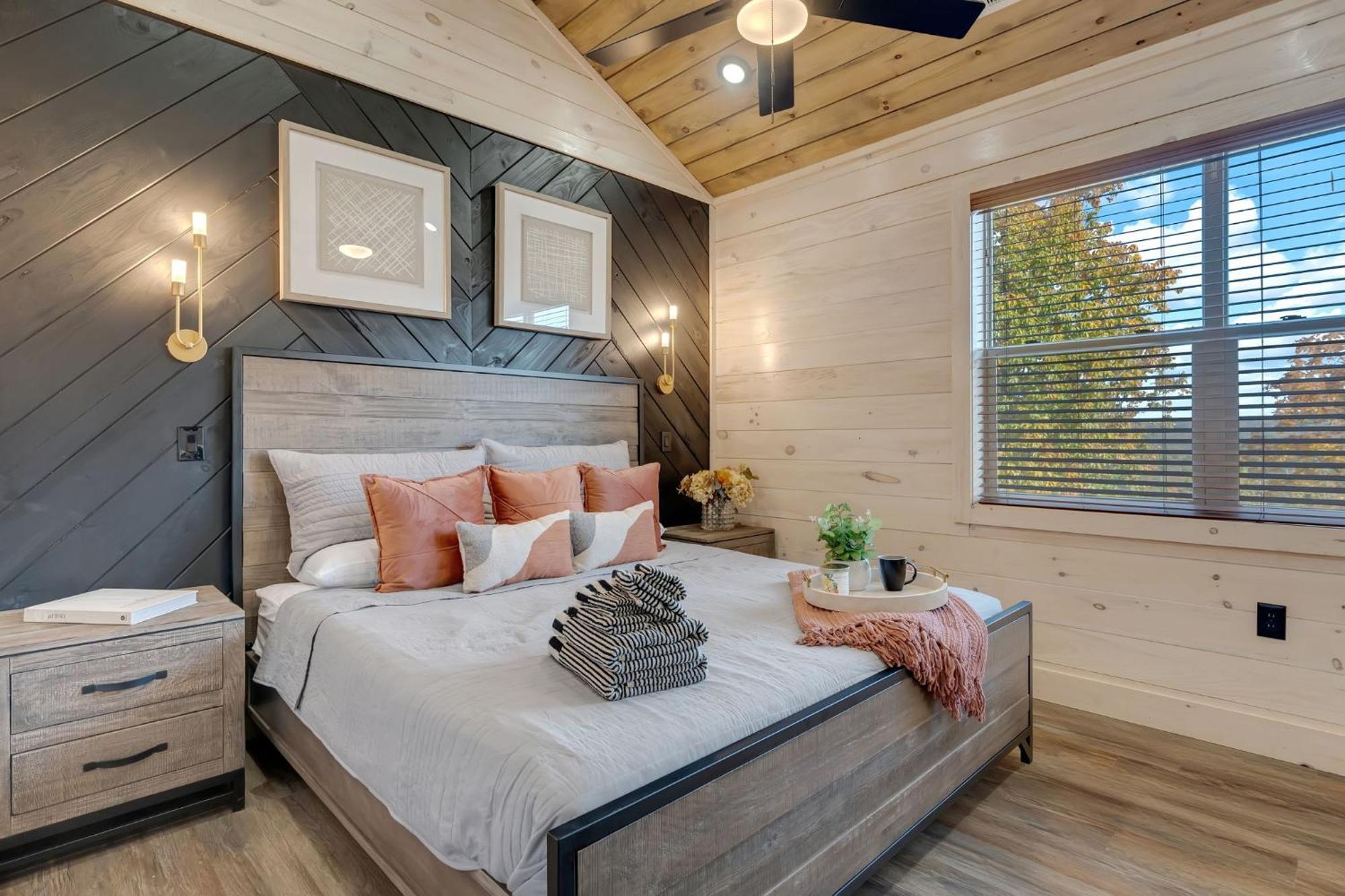 New Luxury Cabin With Indoor Pool, Hot Tub, & Theater Villa Pigeon Forge Eksteriør billede